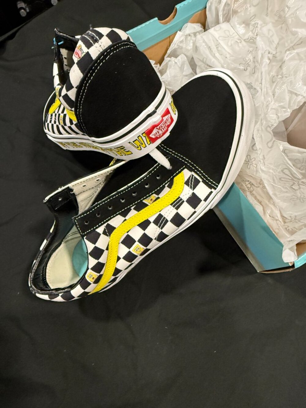 Vans x SpongeBob SquarePants Old Skool Shoes Men's 10.5 New w/ Box VN0A38G19EK - Picture 4 of 11